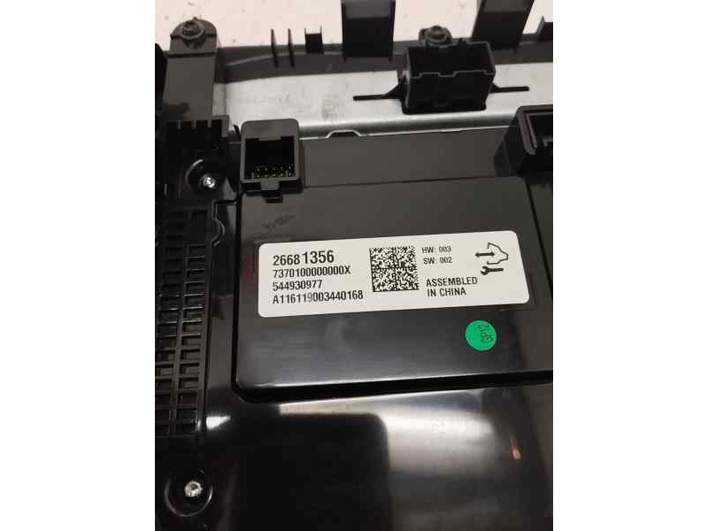 Recambio de pantalla multifuncion para opel insignia a sedán (g09) 1.6 cdti (69) referencia OEM IAM 26681356  