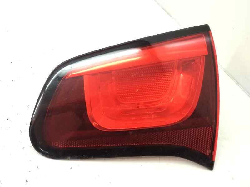 Recambio de piloto trasero derecho interior para citroën c3 1.4 hdi referencia OEM IAM 9685225480   Recambio de piloto trasero derecho interior para citroën c3 1.4 hdi referencia OEM IAM 9685225480