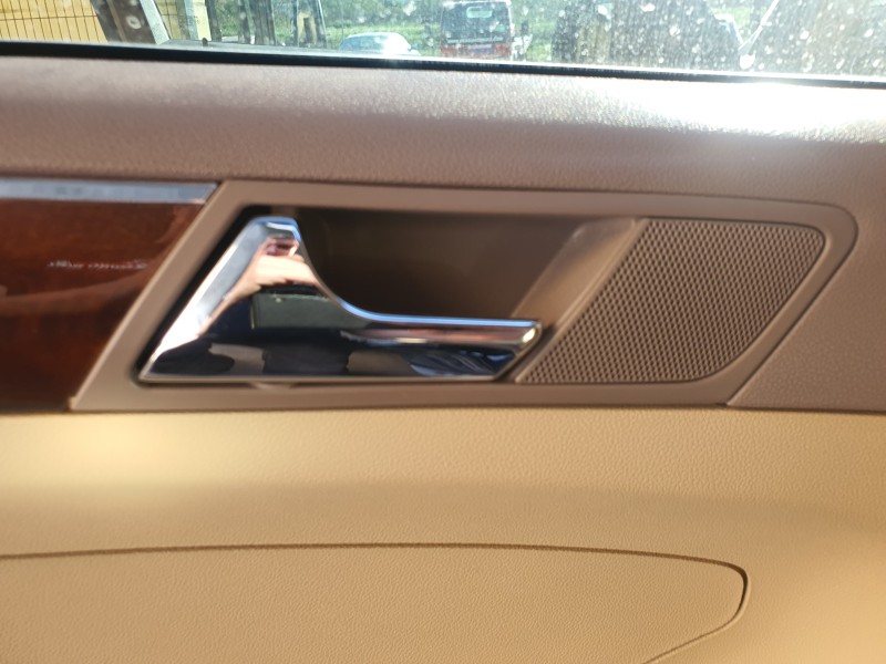 Recambio de maneta interior trasera izquierda para mercedes-benz clase m (w164) 4.0 cdi referencia OEM IAM   
							