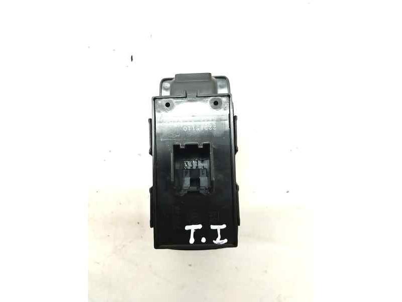 Recambio de mando elevalunas trasero izquierdo para opel insignia a sedán (g09) 1.6 cdti (69) referencia OEM IAM 13222231  
							