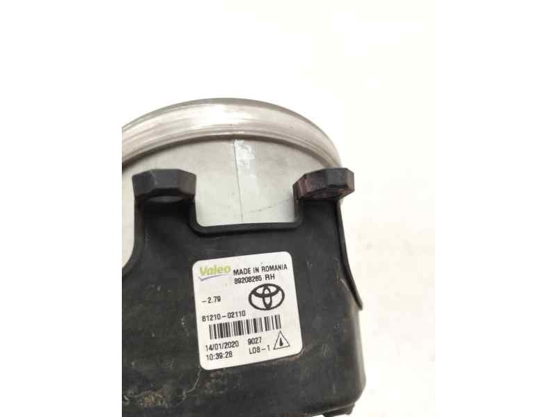 Recambio de faro antiniebla derecho para toyota yaris (_p13_) 1.3 (nsp130_) referencia OEM IAM 89208265  