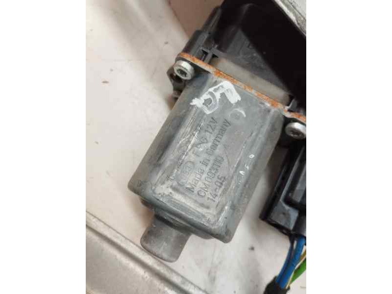 Recambio de elevalunas delantero izquierdo para ford kuga (cbs) 2.0 tdci cat referencia OEM IAM 0130822732  