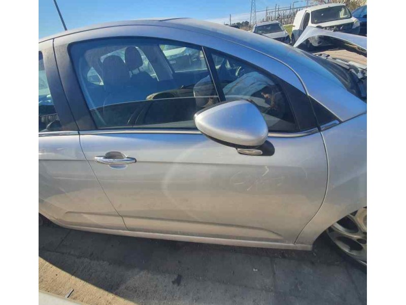 Recambio de puerta delantera derecha para citroën c3 1.2 vti 82 cv referencia OEM IAM   