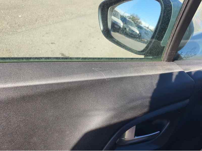 Recambio de guarnecido puerta delantera izquierda para citroën c3 1.2 vti 82 cv referencia OEM IAM   