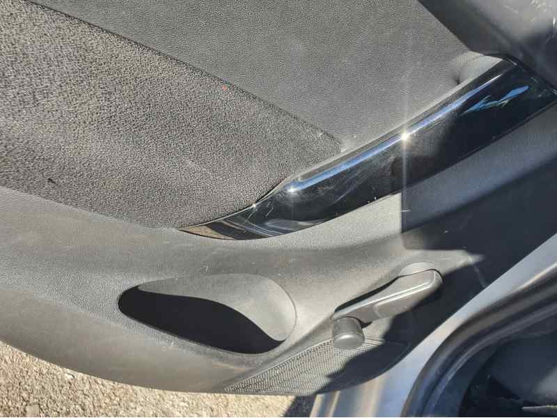 Recambio de guarnecido puerta trasera izquierda para citroën c3 1.2 vti 82 cv referencia OEM IAM   