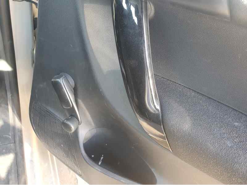 Recambio de guarnecido puerta trasera derecha para citroën c3 1.2 vti 82 cv referencia OEM IAM   
