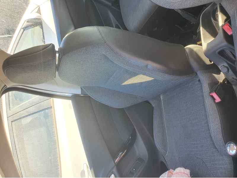 Recambio de asiento delantero derecho para citroën c3 1.2 vti 82 cv referencia OEM IAM   