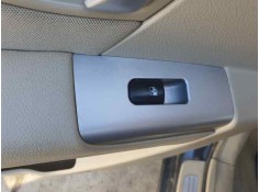 Recambio de mando elevalunas trasero izquierdo para hyundai santa fe (bm) 2.2 crdi 155 cv referencia OEM IAM   