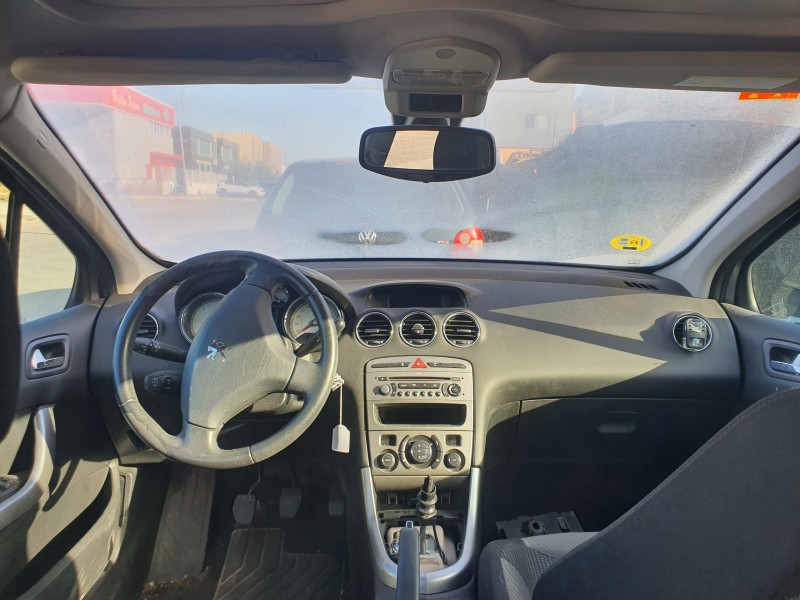 peugeot 308 del año 2008