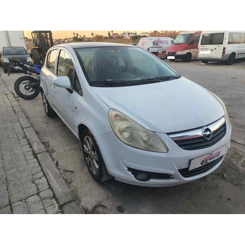 opel corsa d del año 2008
							