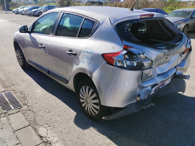 renault megane iii berlina 5 p del año 2010