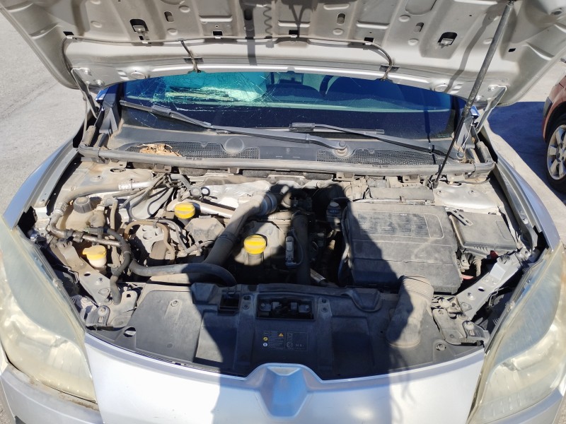 renault megane iii berlina 5 p del año 2010