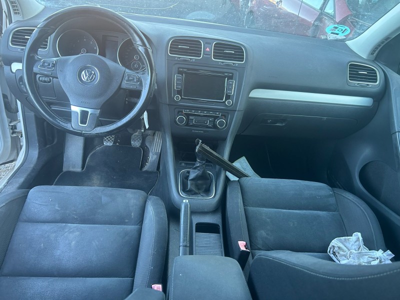 volkswagen golf vi (5k1) del año 2009