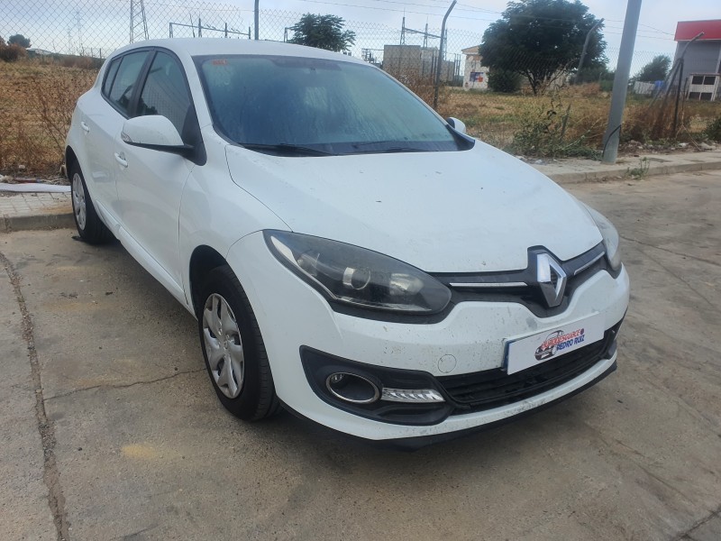 renault megane iii berlina 5 p del año 2015