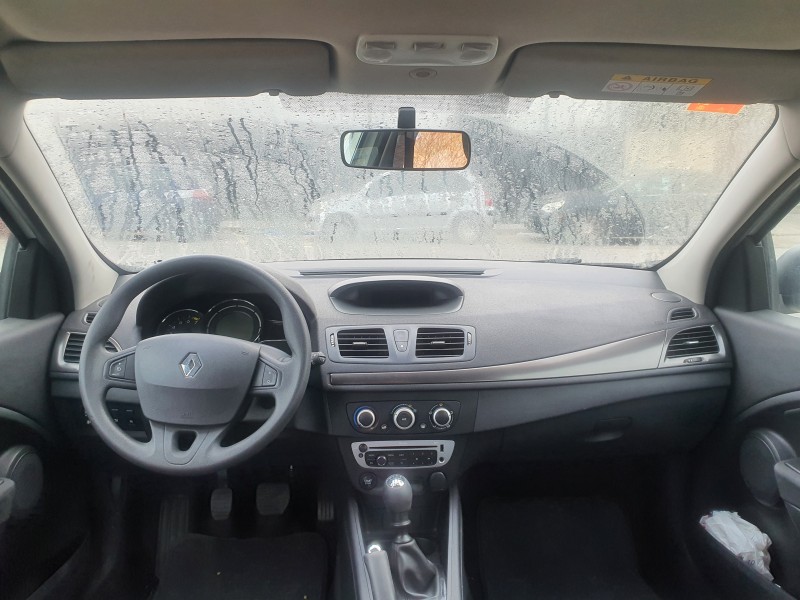 renault megane iii berlina 5 p del año 2015