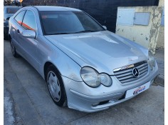 mercedes-benz clase c (w203) sportcoupe del año 2001 2