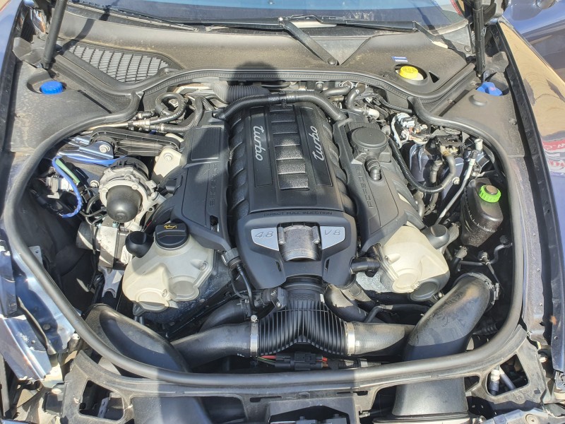 porsche panamera del año 2020