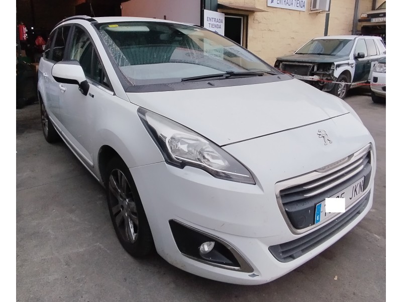 peugeot 5008 del año 2015
