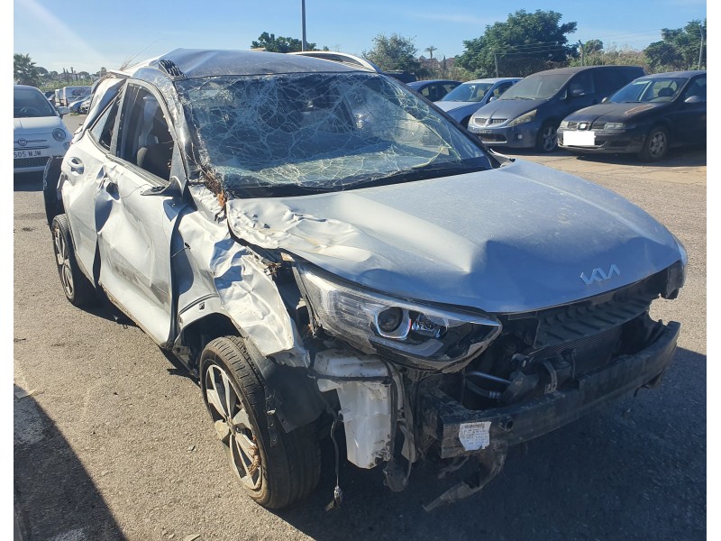 kia stonic (ybcuv) del año 2023