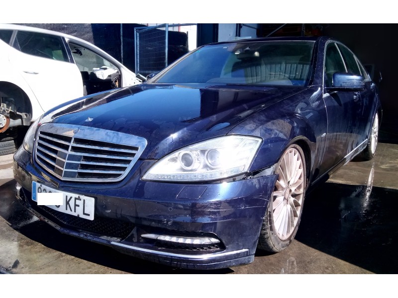 mercedes-benz clase s (w221) berlina del año 2009