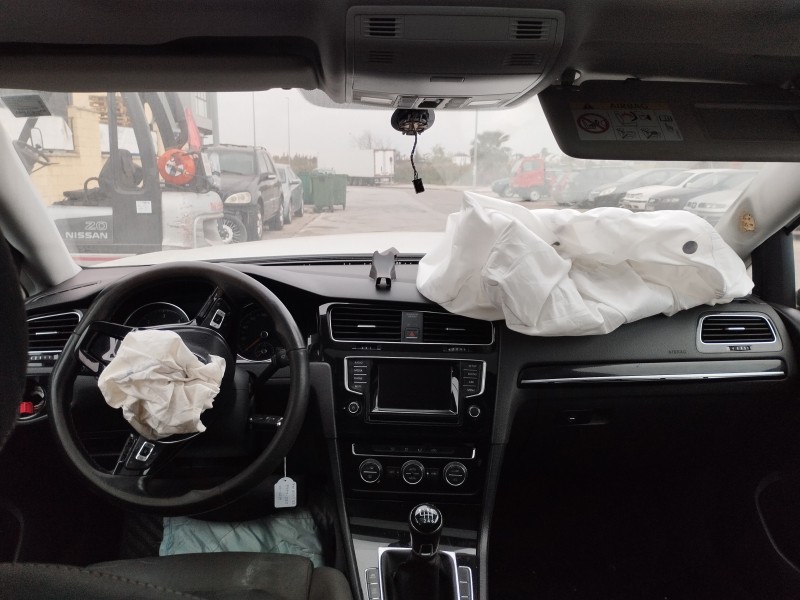 volkswagen golf vii lim. del año 2014