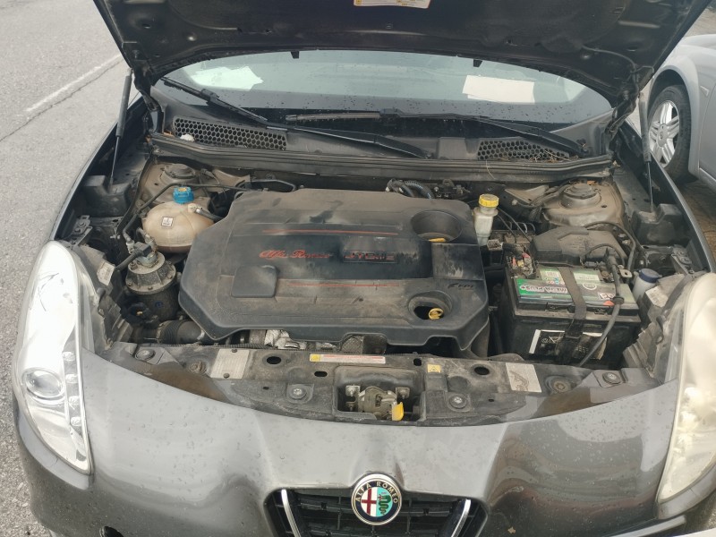 alfa romeo giulietta (191) del año 2014