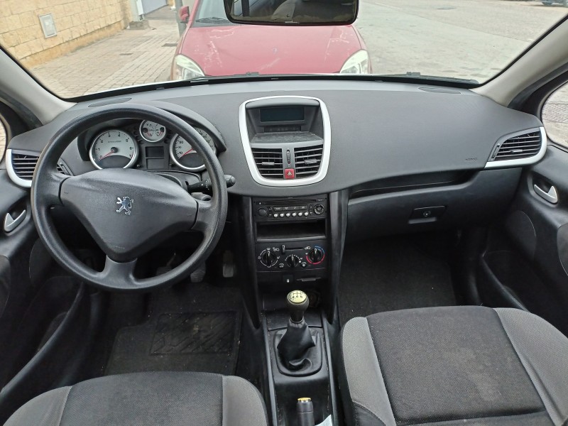 peugeot 207 del año 2007