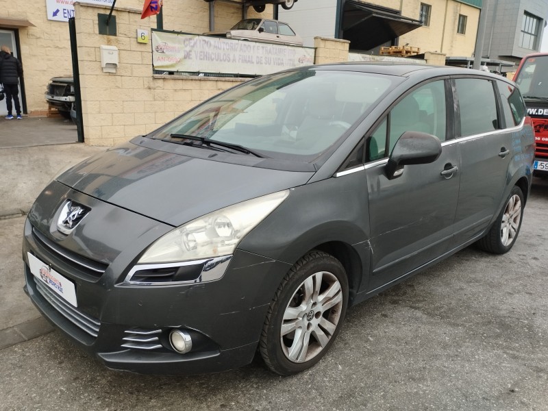 peugeot 5008 del año 2010