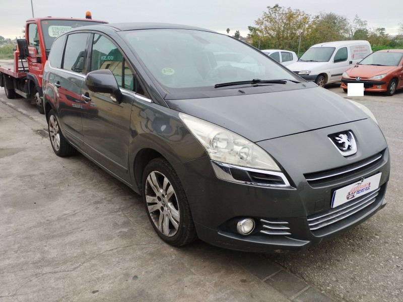 peugeot 5008 del año 2010