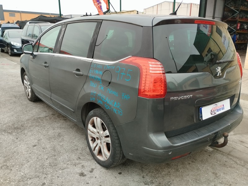 peugeot 5008 del año 2010