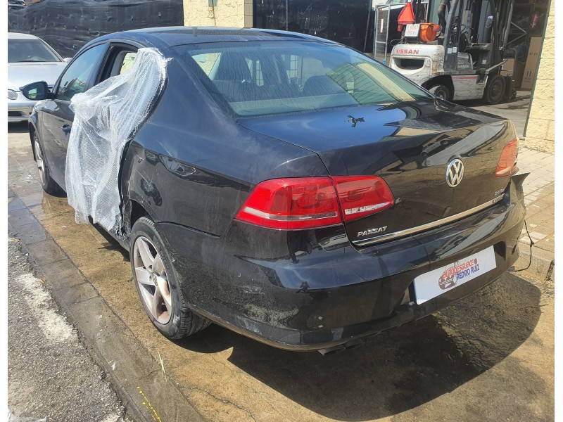 volkswagen passat lim. (362) del año 2011