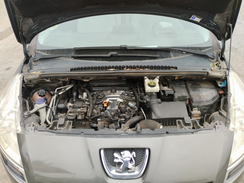peugeot 5008 del año 2010