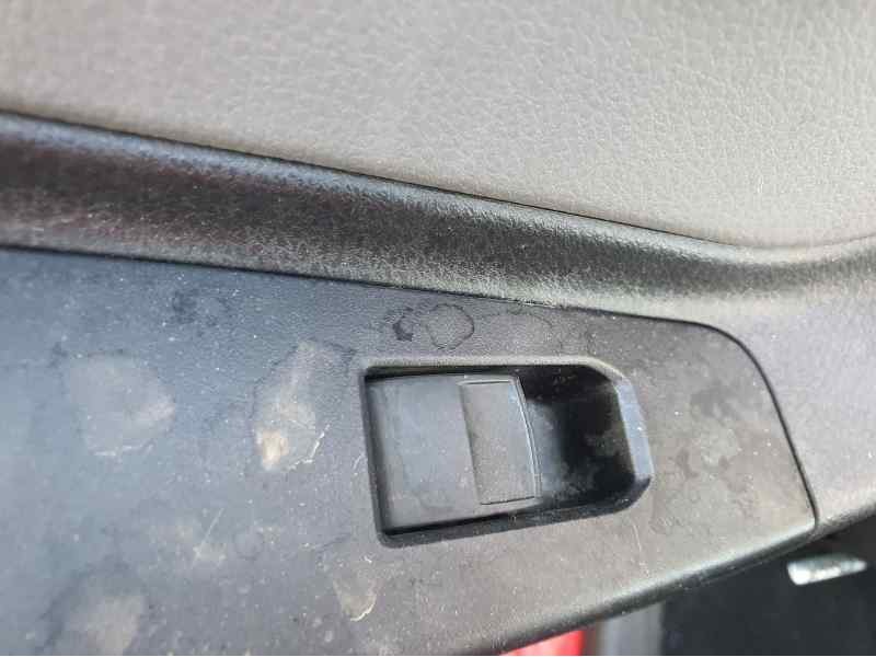 Recambio de mando elevalunas trasero izquierdo para toyota yaris (_p13_) 1.3 (nsp130_) referencia OEM IAM   
							