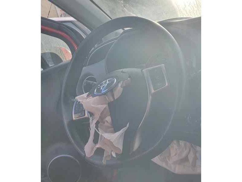 Recambio de volante sin airbag para toyota yaris (_p13_) 1.3 (nsp130_) referencia OEM IAM   