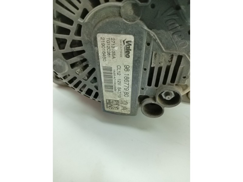 Recambio de alternador para citroën c4 picasso 1.2 12v e-thp referencia OEM IAM 9818677980  