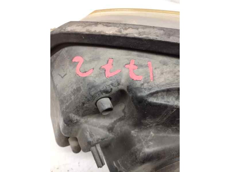 Recambio de faro derecho para renault scenic ii 2.0 dci 150 cv referencia OEM IAM 15811400  