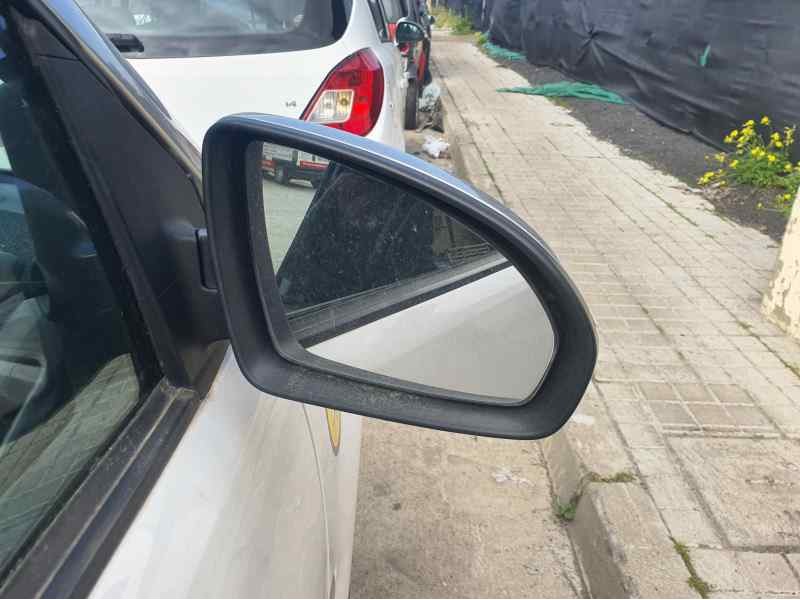 Recambio de retrovisor derecho para smart coupe 1.0 12v mhd 71 cv referencia OEM IAM   