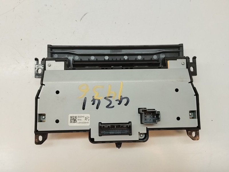 Recambio de mando climatizador para land rover evoque 2.0 td4 cat referencia OEM IAM GJ3214C239AFC  