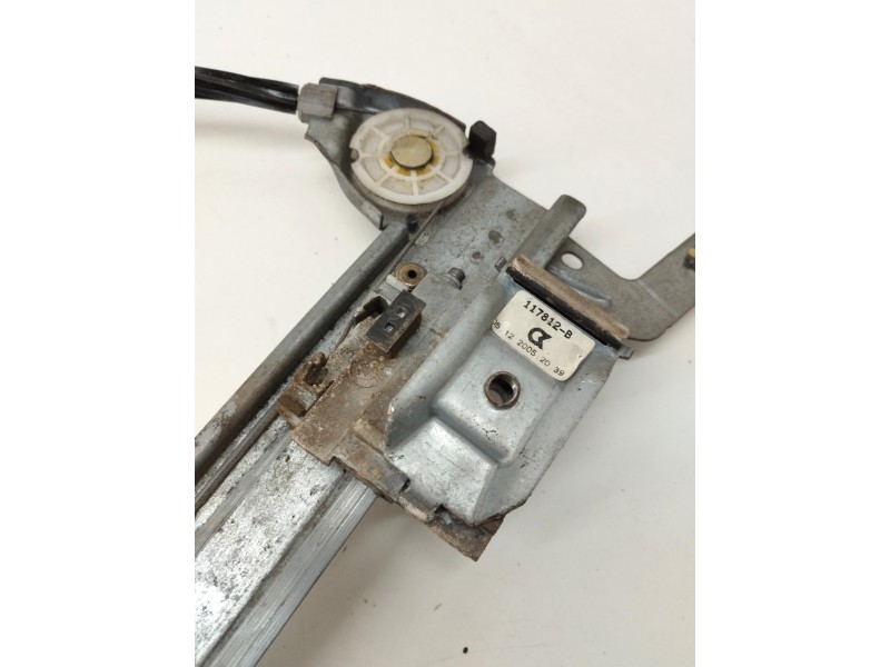 Recambio de elevalunas delantero derecho para renault megane ii coupe/cabrio 1.9 dci diesel referencia OEM IAM 117812B  
							
