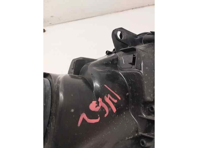 Recambio de faro izquierdo para fiat croma (194) 1.9 8v jtd cat (939a1000 / 192a8000) referencia OEM IAM 086611153L  
