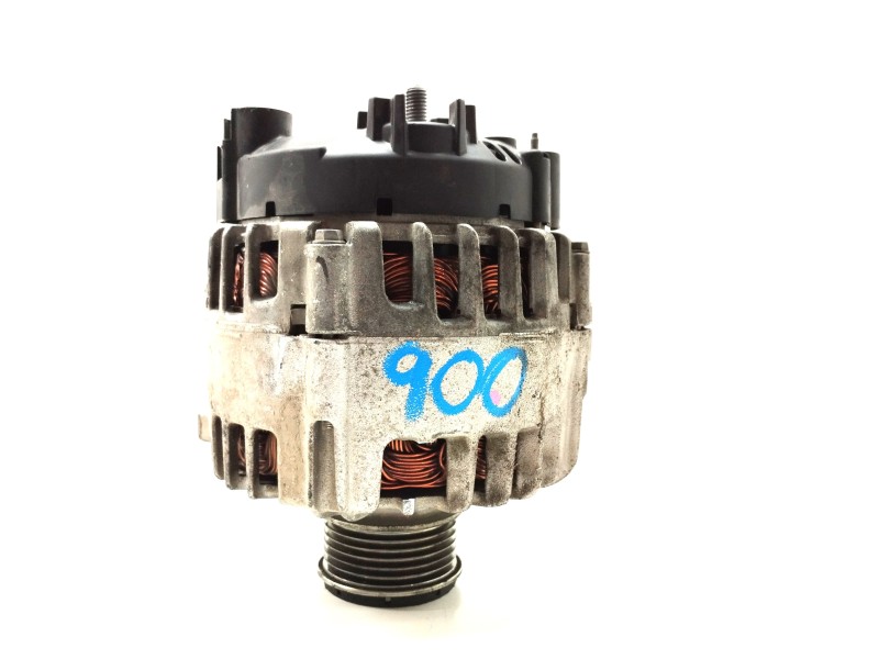 Recambio de alternador para seat leon (1p1) 1.6 tdi referencia OEM IAM 03L903023F  