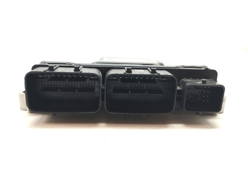 Recambio de centralita motor uce para renault clio iii 1.5 dci diesel referencia OEM IAM 0281035669  