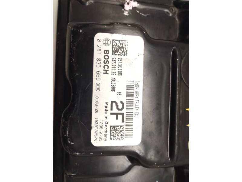 Recambio de centralita motor uce para renault clio iii 1.5 dci diesel referencia OEM IAM 0281035669  