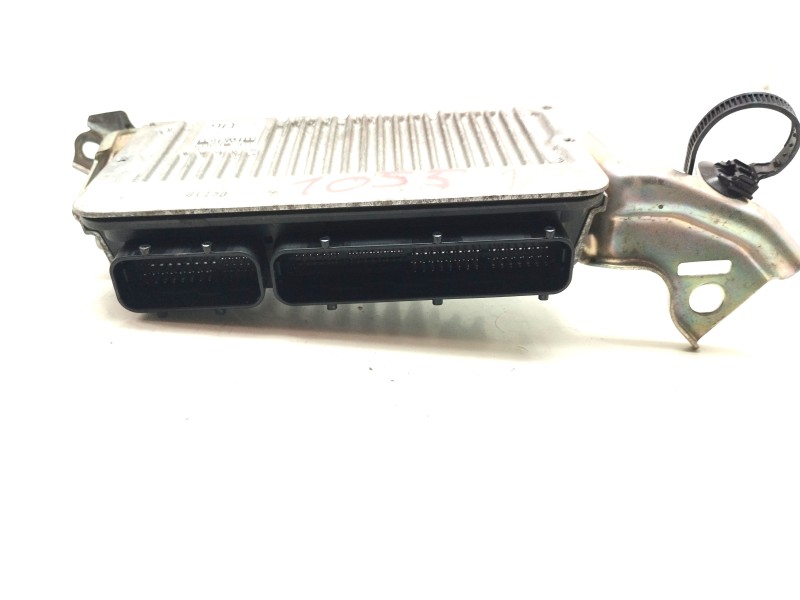 Recambio de centralita motor uce para toyota auris touring sports (e18) hybrid active referencia OEM IAM 896610ZU60  
							