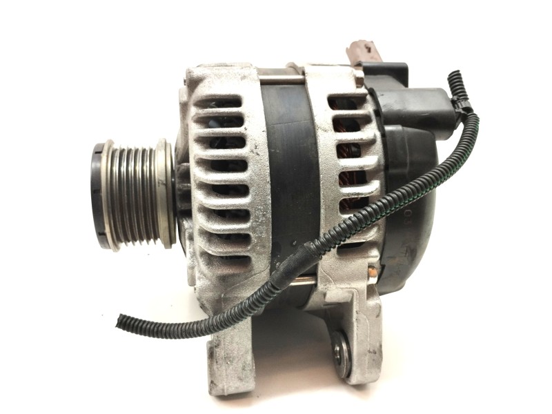 Recambio de alternador para peugeot 3008 1.2 12v e-thp referencia OEM IAM 9820893880  