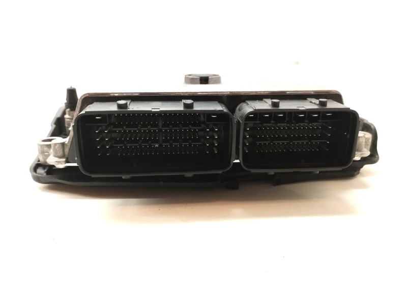Recambio de centralita motor uce para peugeot 2008 (--.2013) 1.2 12v e-thp referencia OEM IAM 9818160080  