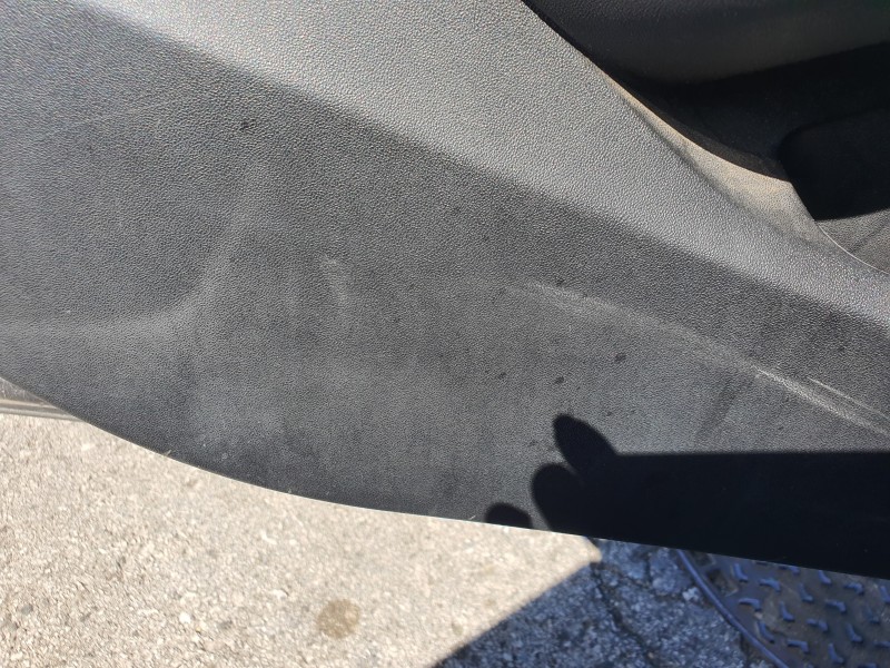 Recambio de guarnecido puerta delantera izquierda para peugeot 208 active referencia OEM IAM   