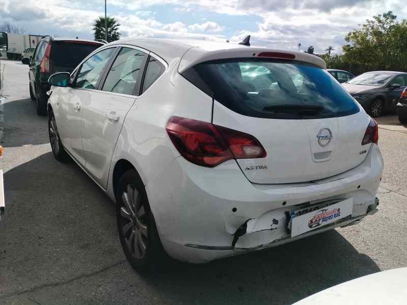 Recambio de cerradura puerta trasera izquierda para opel astra j lim. 1.7 cdti 131 cv referencia OEM IAM   
							