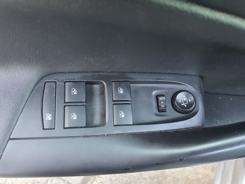 Recambio de mando elevalunas delantero izquierdo para opel astra k lim. 5türig 1.6 cdti dpf referencia OEM IAM   
							