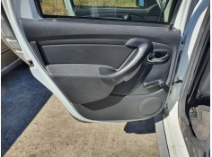 Recambio de guarnecido puerta trasera izquierda para dacia duster ambiance 4x2 referencia OEM IAM   